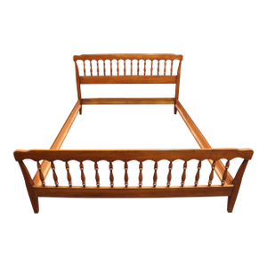 Henkel-Harris Solid Cherry Queen Bed – Early American Style