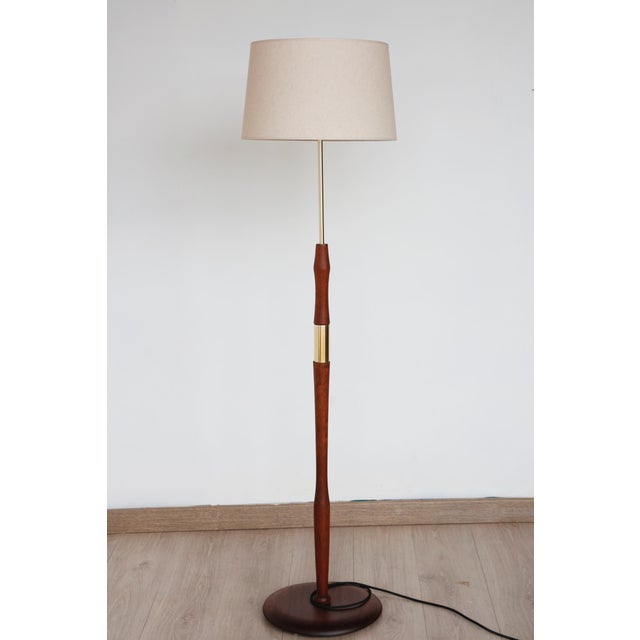 Vintage Scandinavian Floor Lamp in Wood and Gilded Brass with Beige Lampshade, 1960s For Sale - Image 11 of 12