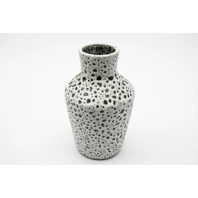 Studio Ceramic Vase by Elly Kuch for Wilhelm & Elly KUCH, 1960s, Germany The vase offered here is the largest in the photo...