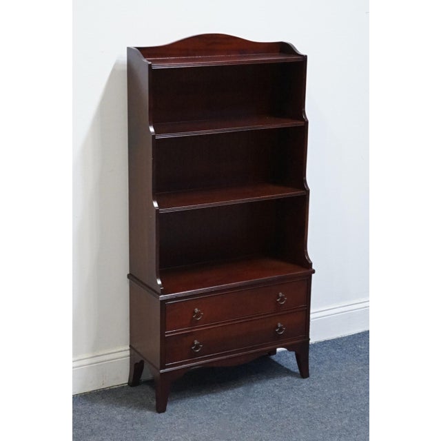 H L Hubbell Solid Mahogany Traditional Style 24" Petite Bookcase For Sale - Image 4 of 12