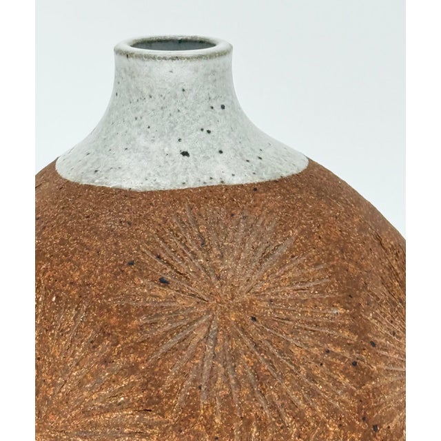Robert Maxwell Robert Maxwell Mid-Century Sunburst Stoneware Bud Vase, 1960s For Sale - Image 4 of 10