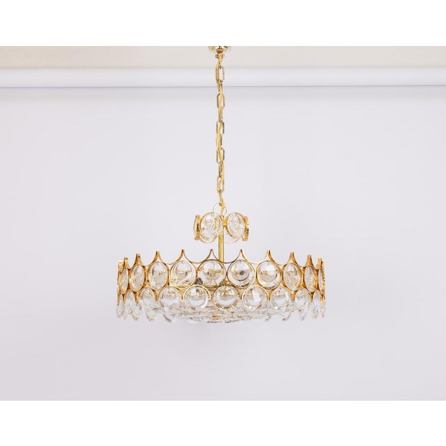 Large Gilt Brass and Crystal Chandelier attributed to Sciolari for Palwa, Germany, 1970s For Sale - Image 10 of 17