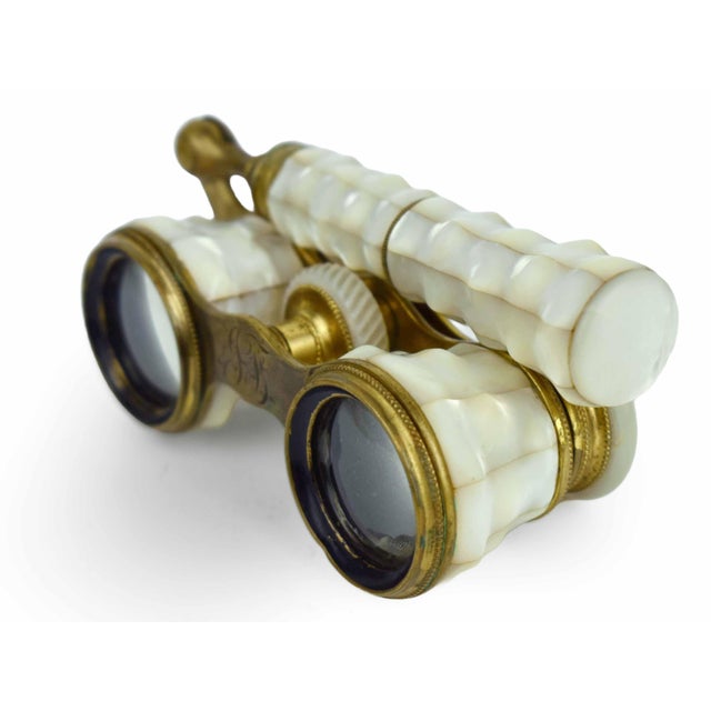 Antique 1900 'S French Mother of Pearl & Gilt Brass Colmont Paris Lorgnette Opera Glasses With Hamilton Lenses For Sale - Image 10 of 11