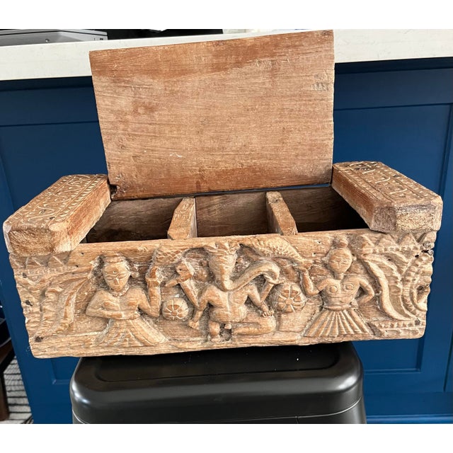 Vintage Handcrafted Carved Hindu Vibhuti Box For Sale In Houston - Image 6 of 12