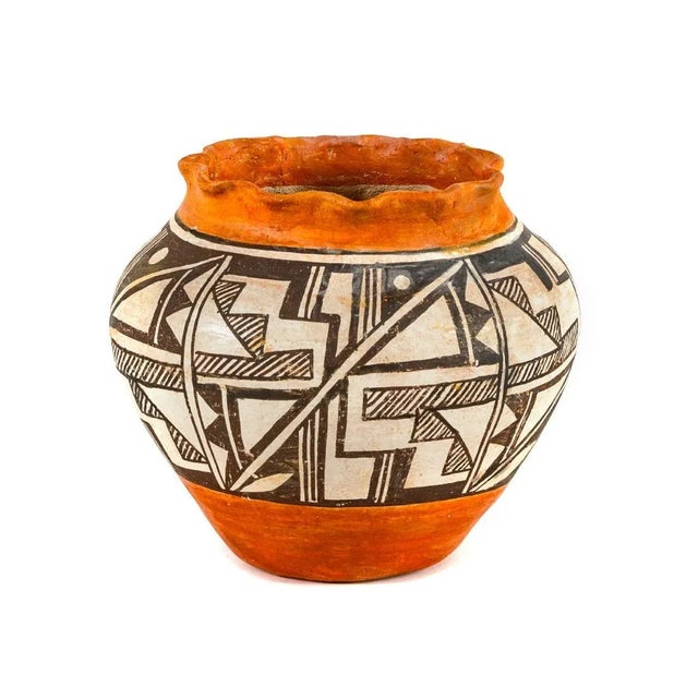 Acoma Signed Pueblo Southwestern Olla Jar For Sale - Image 11 of 12