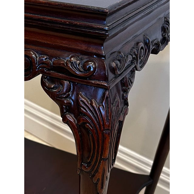 These are two Matching Victorian Style Reproductions in Excellent Condition. Perfect accent pieces for Living areas,...