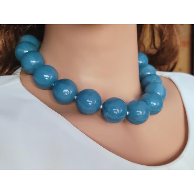 Metal Blue Sponge Quartz Statement Necklace, Huge 24 Mm Round Blue Quartz Beads, Sterling Silver Toggle Clasp, Bold Gemstone Necklace For Sale - Image 7 of 8