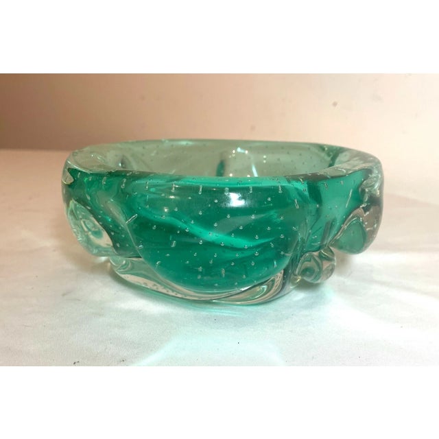 Abstract Vintage Hand Blown Elis Bergh Kosta Art Glass Cigarette Cigar Green Ashtray Bowl For Sale - Image 3 of 10