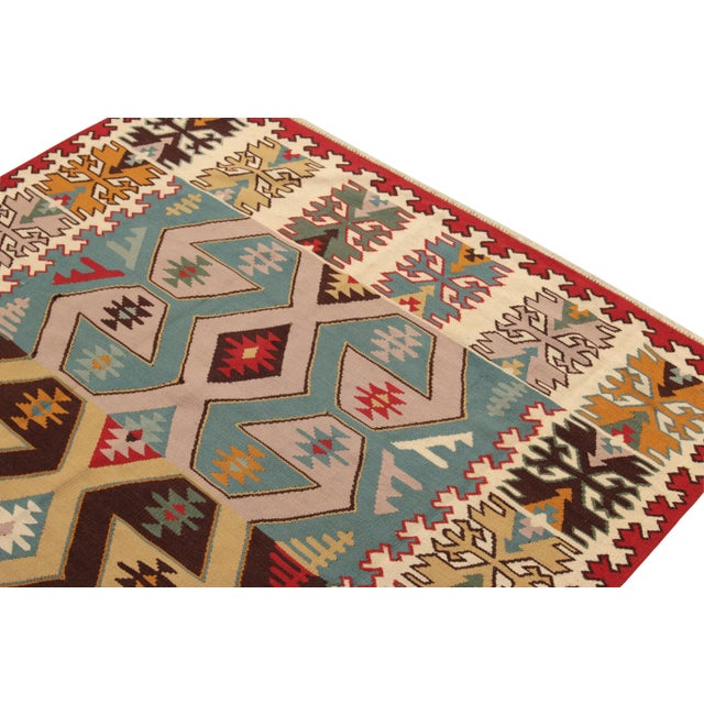 Handwoven Vintage Turkish Kilim Rug in Multicolor, Tribal Geometric Pattern For Sale - Image 4 of 6