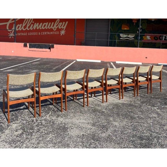 Wood Mid Century Danish Teak Dining Set W/ 2 Butterfly Leaves & 8 Chairs For Sale - Image 7 of 15