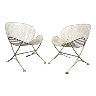 Mid 20th Century Pair of Italian White Metal Clamshell Outdoor Chairs by Tempestini, Attributed For Sale