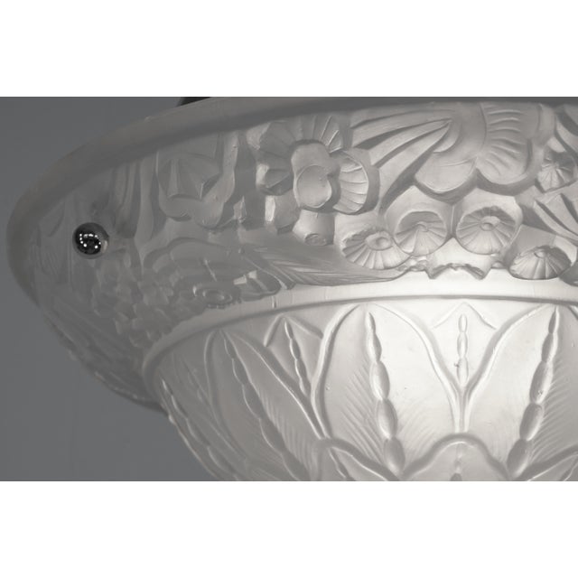 Metal French Art Deco Pendant Light by Petitot 1930s - Floral Frosted Glass & Nickeled Bronze For Sale - Image 7 of 13