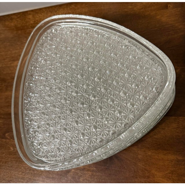 Glass Mid 20th Century Indiana Glass Daisy and Button Pattern Snack Plates and Cups - Set of 7 For Sale - Image 7 of 12