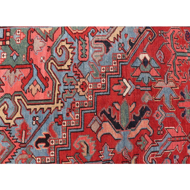 Early 20th Century Antique Persian Heriz Serapi Rug With Central Medallion and Geometric Design 9'0 X 12'0 For Sale - Image 5 of 12