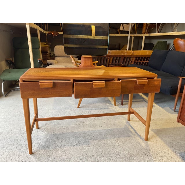 Wood Mid-Century Dressing Table by Jaques Groag for Loughborough, 1950s For Sale - Image 7 of 18