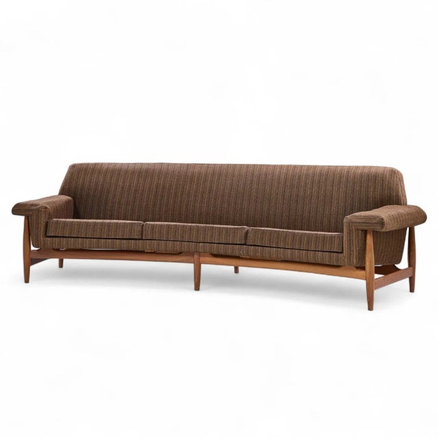 Mid-Century Modern Johannes Andersen for Trensum Danish Teak Curved "Tv" Sofa For Sale - Image 3 of 7