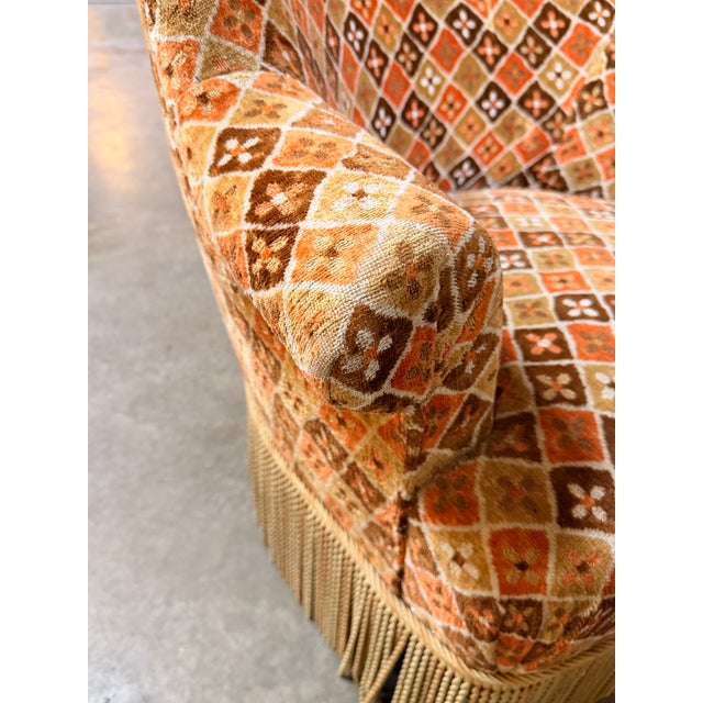 Early 19th Century Early 19th Century Graphic Orange Patterned Crapaud Chair For Sale - Image 5 of 7
