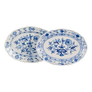 Blue Onion Pattern Oval Serving Platters in Porcelain, Meissen, Germany, 1890s, Set of 2 For Sale