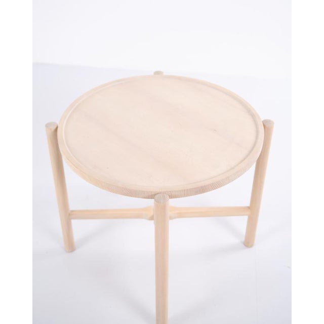 Tray table / side table by hans j. Wegner, model pp35/62, produced by pp møbler. Made of white soap-treated oak. A sought-...