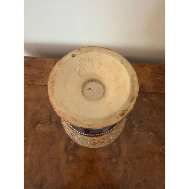 Large Antique Vase from Royal Doulton, 1900s For Sale - Image 3 of 7