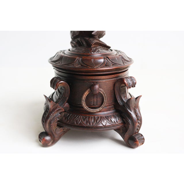 Swiss Oval Jewelry Box in Carved Walnut, 1880 For Sale - Image 4 of 13