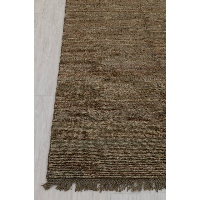 Boho Chic High Quality Hand Knotted Dark Green Natural Jute Loop Pattern Solid Rug 10x14Ft. For Sale - Image 3 of 12