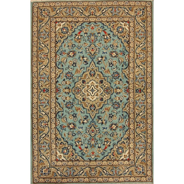 Middle Eastern Rug in Wool For Sale