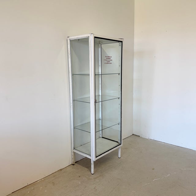 Mid-Century Polish Medical Display Cabinet, 1960s For Sale - Image 17 of 18