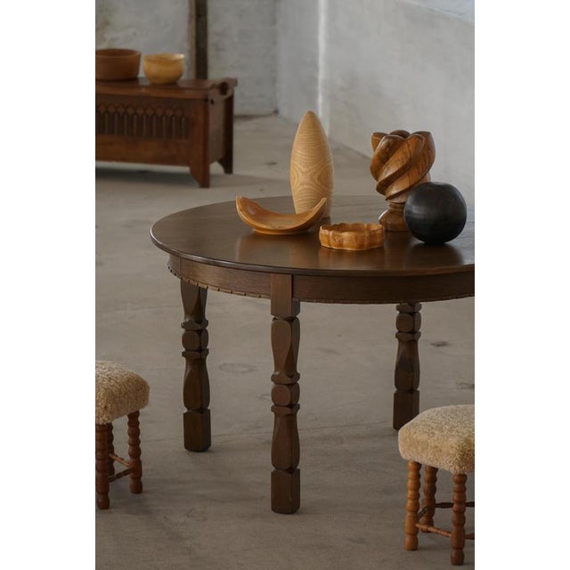 Black Mid-Century Danish Modern Round Extendable Dining Table in Oak by Henning Kjærnulf, 1960s For Sale - Image 8 of 18