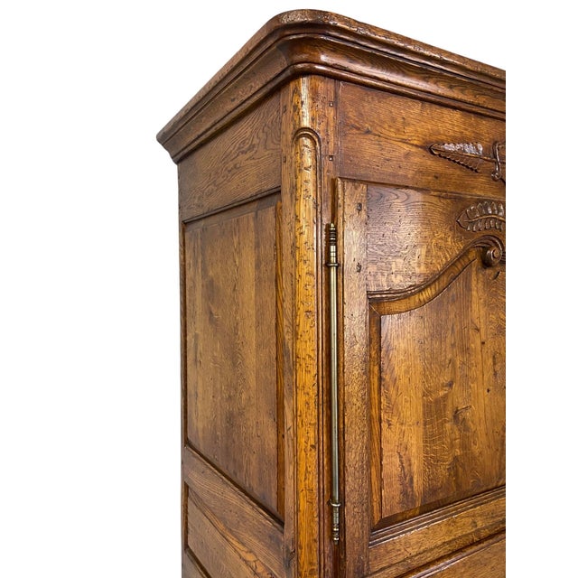 18th/19th Century Antique French Provincial Oak "Homme Debout" Cabinet For Sale In Los Angeles - Image 6 of 14