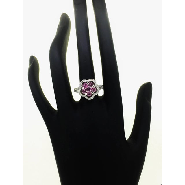 Early 21st Century 1.51 Carat Pink Sapphire Diamond 14 Karat White Gold Ring, Size 6.5 For Sale - Image 5 of 7