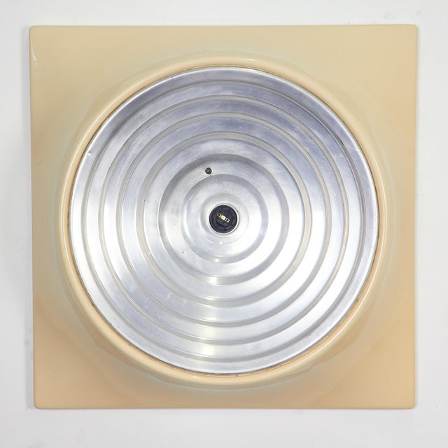 Set of 2 Space Age Wall Lights from Studio Nizzoli For Sale - Image 6 of 15