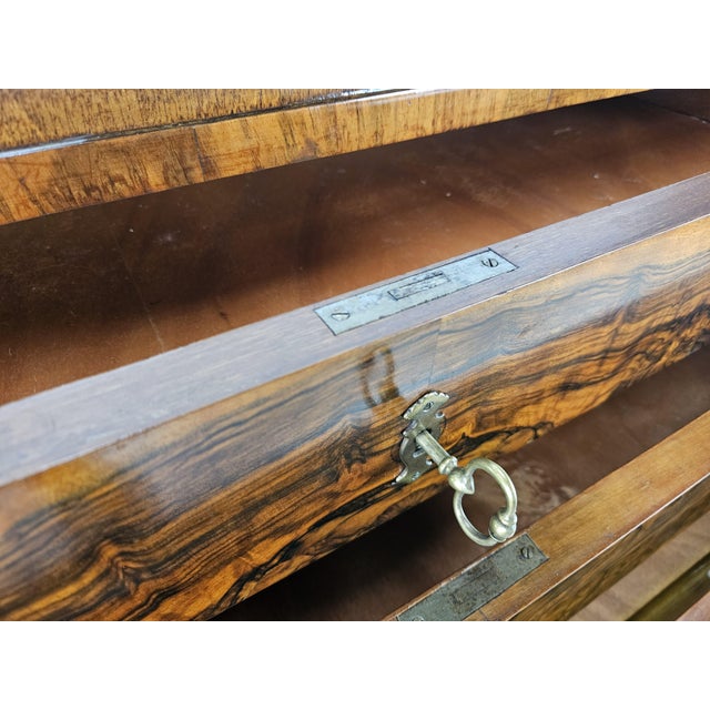 Vintage Art Deco Dresser in Walnut, 1940s For Sale - Image 15 of 18