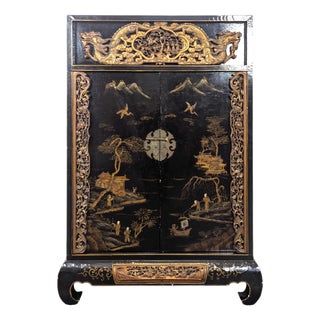 Early 20th Century Chinese Lacquer Sideboard For Sale