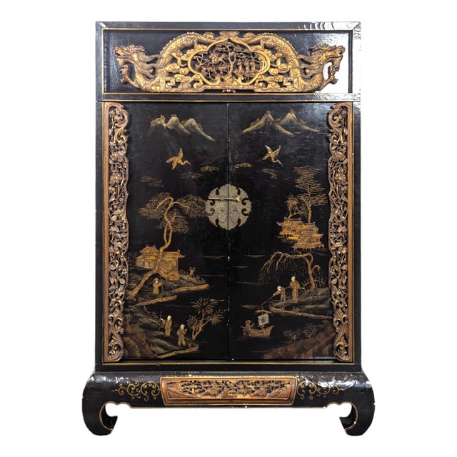Early 20th Century Chinese Lacquer Sideboard For Sale