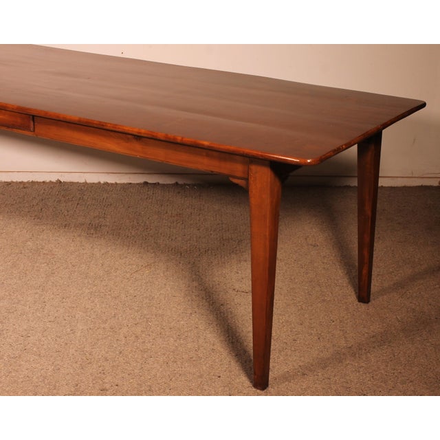 Superb large 19th-century refectory table in French cherry wood, measuring 2.52 meters long and 88 cm wide. This table is...