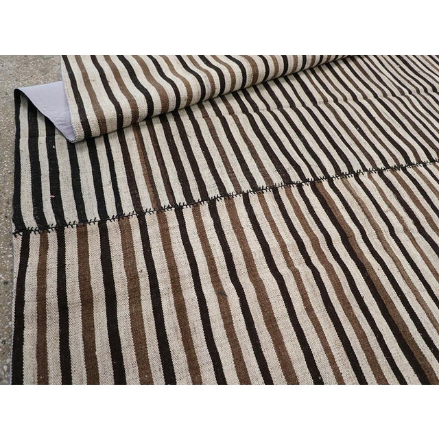 Beige Galerie Shabab Collection Mid-20th Century Persian Flatweave Kilim Gallery Carpet For Sale - Image 8 of 8