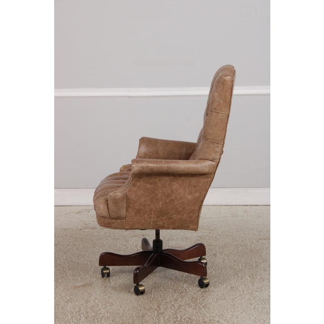 1980s Lexington Tufted Leather Executive Desk Chair For Sale - Image 5 of 15