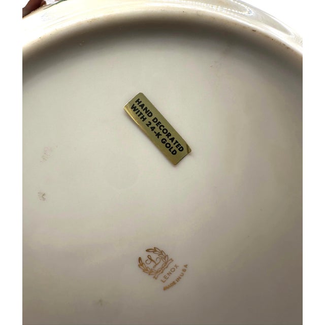 Vintage 1970’s Lenox “Lido" Pattern Salad Bowl and Stand With Salt and Pepper Mill - A Set of 4 For Sale - Image 11 of 12