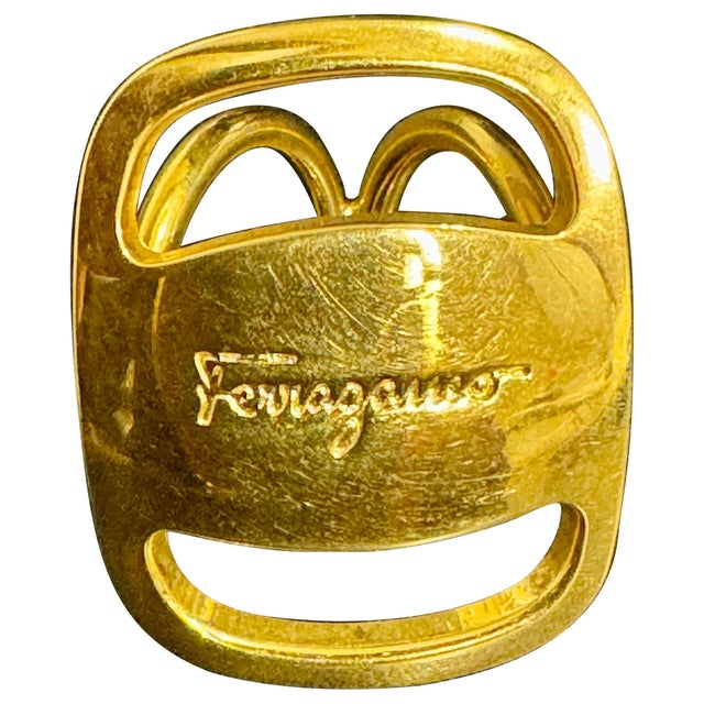 Salvatore Ferragamo Ganchini scarf ring /Ring gold Tone, Medium Size For Sale - Image 15 of 18