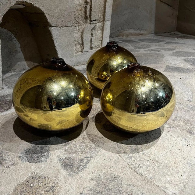 Me1960s Mexico Three Gold Globes Gazing Ball Spheres in Mercury Glass For Sale - Image 10 of 10