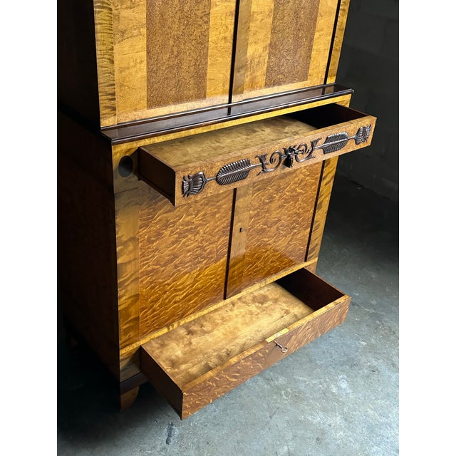 Carl Malmsten 1930s Swedish Large Cupboard Cabinet by Carl Malmsten for Ab Nordiska Kompaniet in Birch and Birch Root For Sale - Image 4 of 12