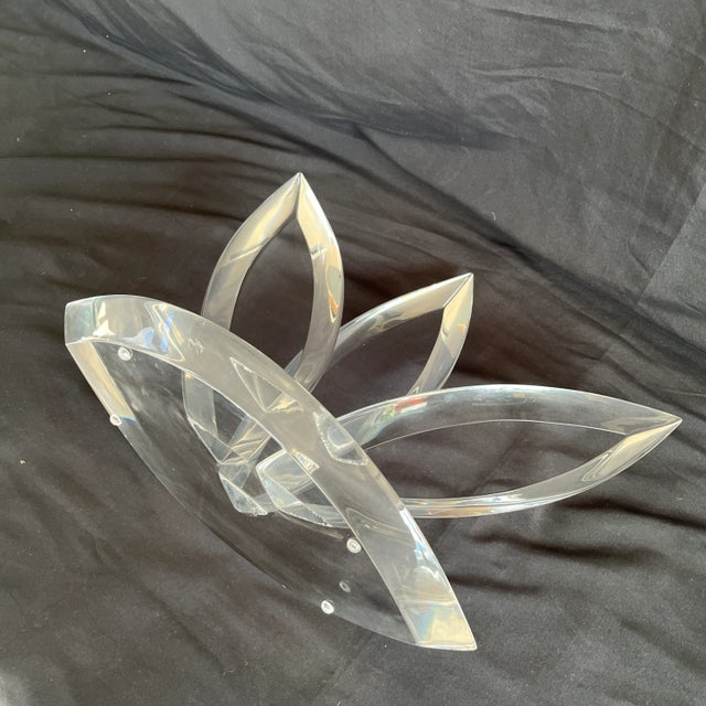 Transparent Mid 20th Century Signed Van Teal Lucite Abstract Sculpture With Three Beveled Leaves For Sale - Image 8 of 10