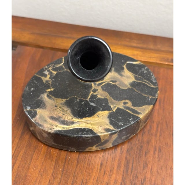 Vintage Sheaffer heavy round black and gold-veined marble desk pen base paired with an angled trumpet pen socket