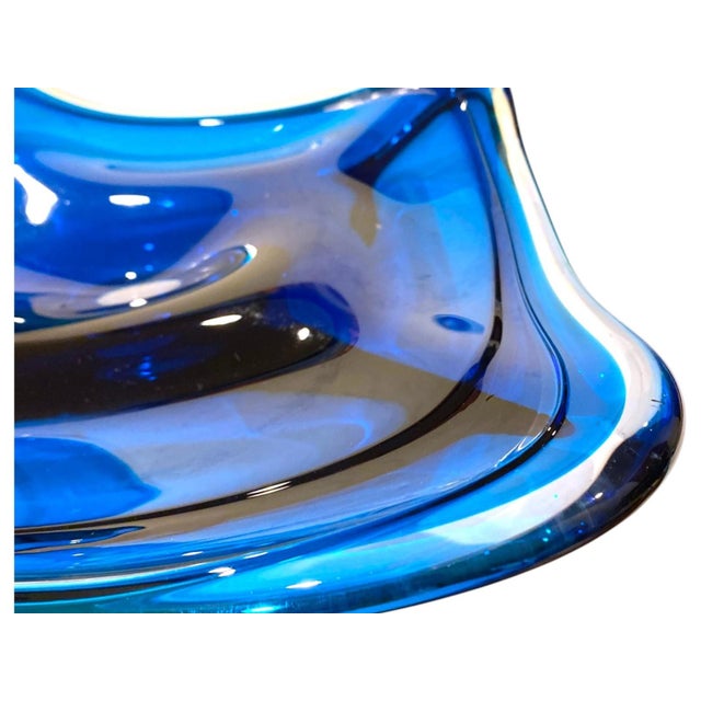 Large Stingray Glass Centerpiece Bowl 21" Oversize Blue Nautical Coastal Decor For Sale - Image 17 of 18