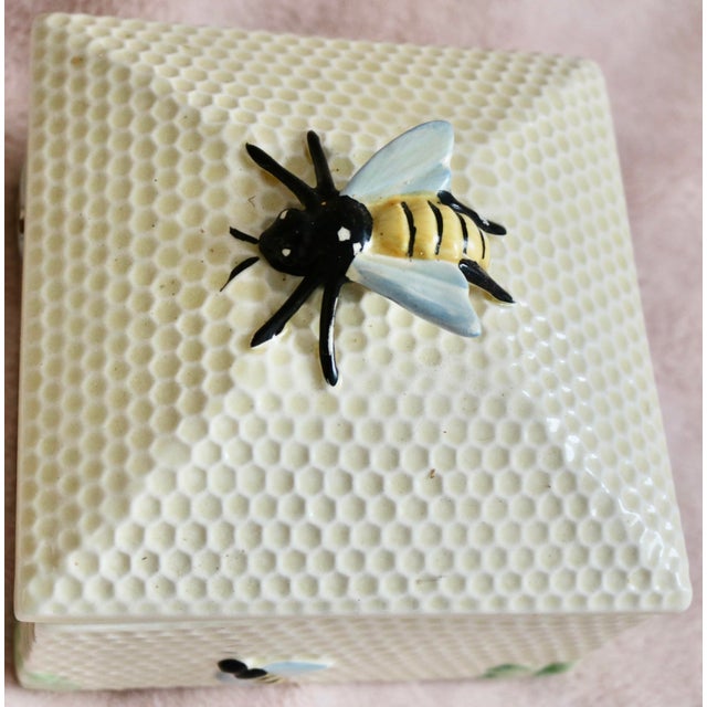 English Crown Devon Bee Square Honeycomb Pot For Sale - Image 3 of 6