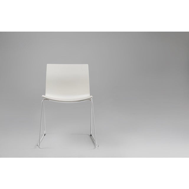 Mid-Century Modern White Chair with Metal Frame and Plastic Seat, Belgium, 2000s For Sale - Image 11 of 12