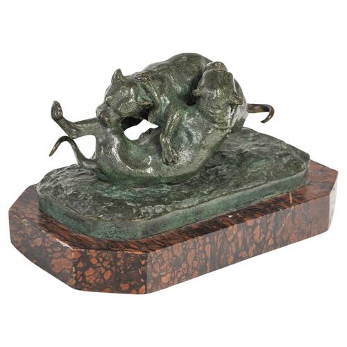 Metal Napoleon II Bronze Sculpture of Two Dogs Playing on a Marble Base For Sale - Image 7 of 7