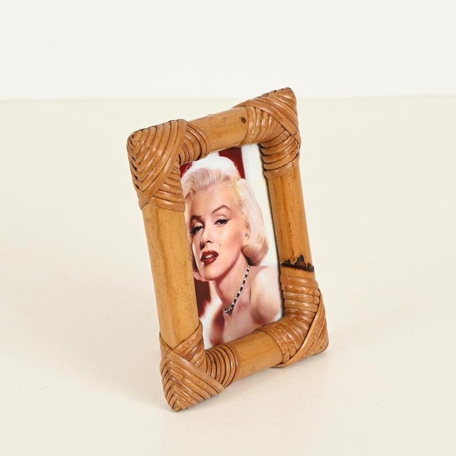 1970s Mid-Century Organic Photo Frame in Rattan, Italy, 1970s For Sale - Image 5 of 11