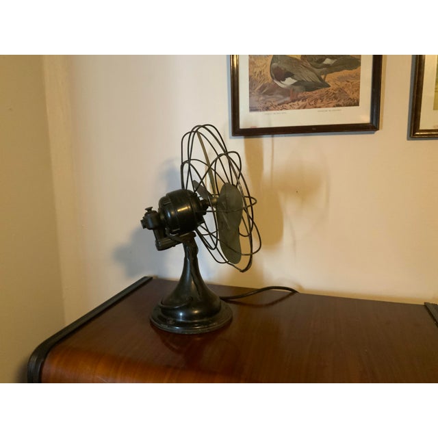 Bring an authentic piece of Machine age history into your space with this highly collectible Westinghouse Debbonaire desk...